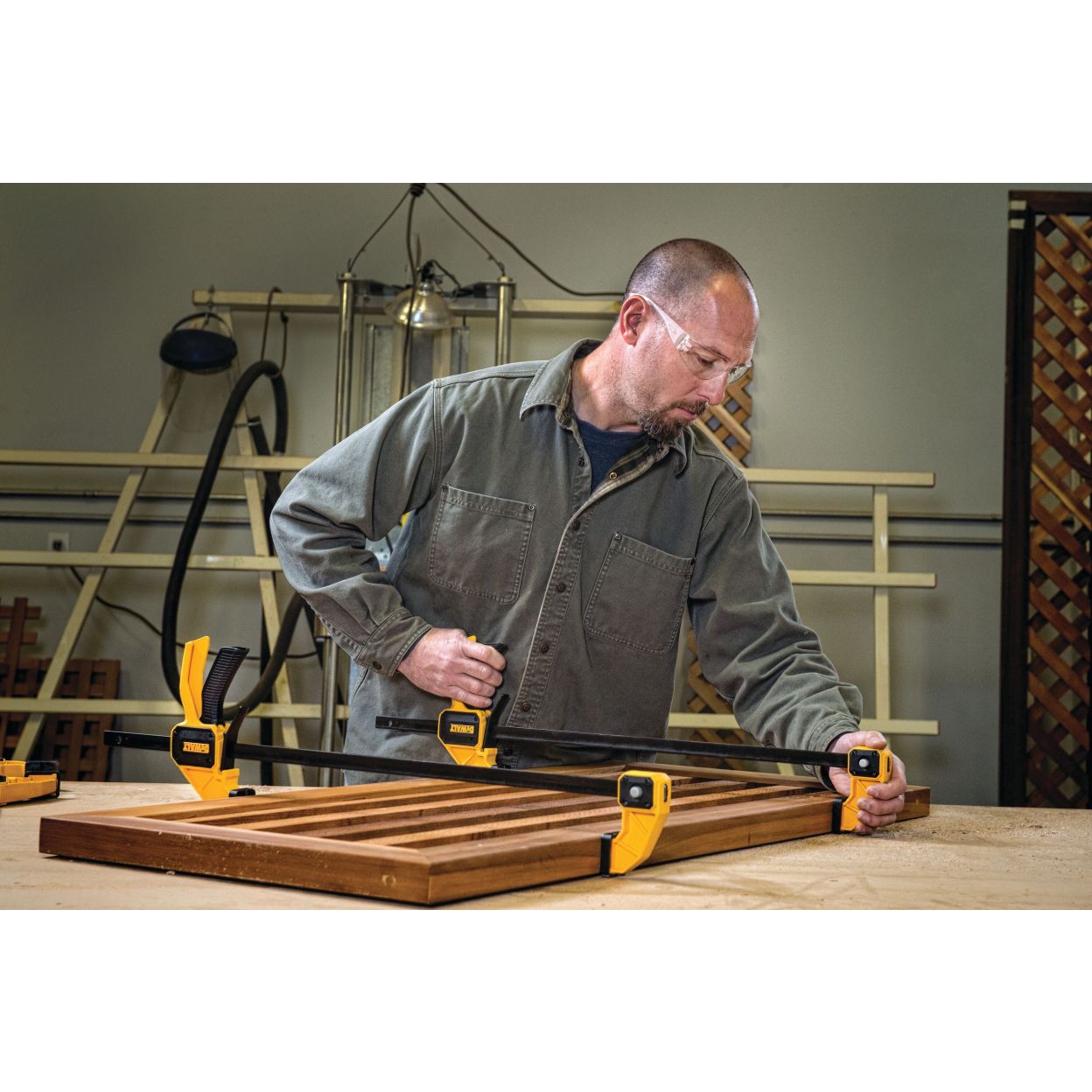 Быстрозажимная струбцина DEWALT DWHT0-83194, 600 мм, 135 мм