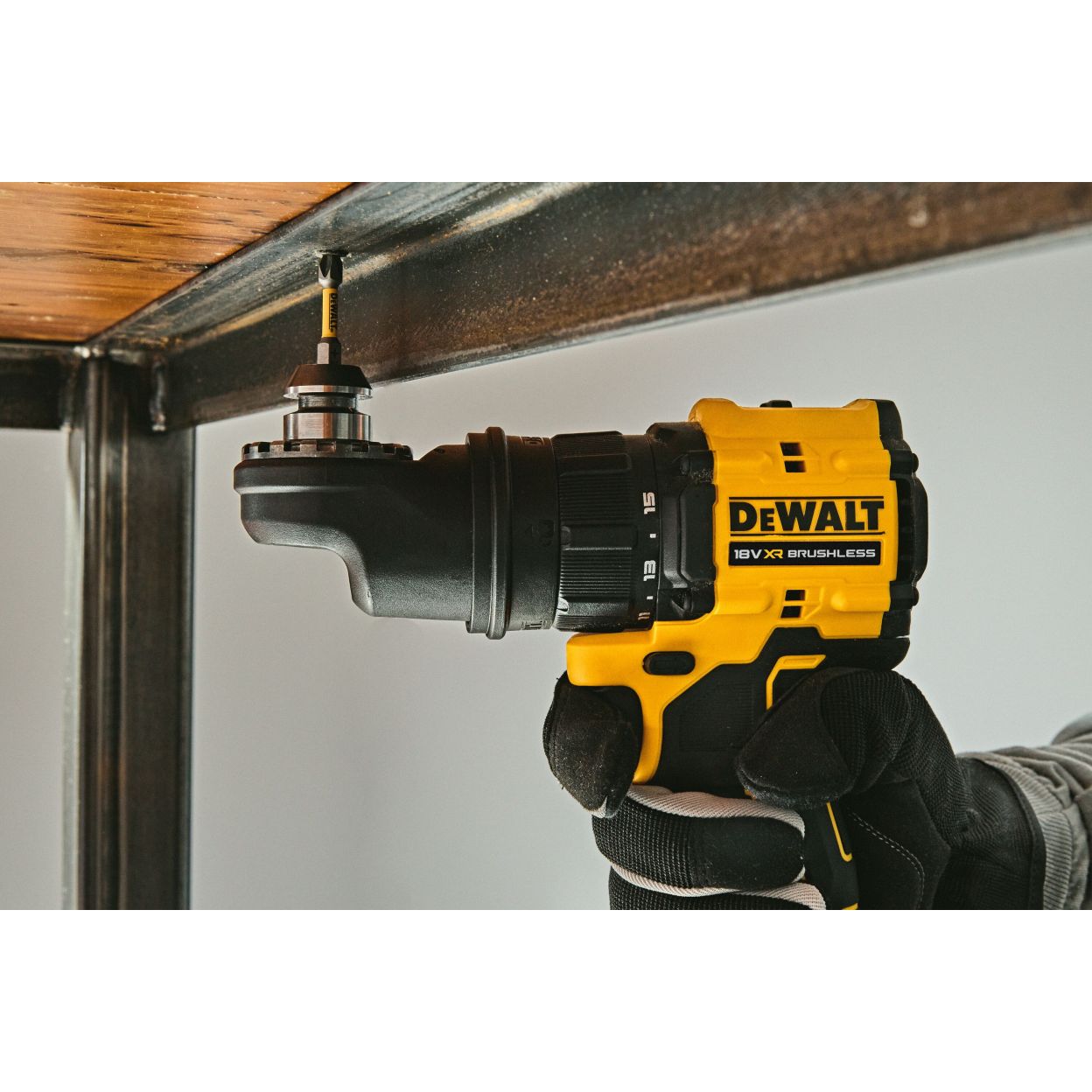 Аккумуляторная дрель-шуруповерт DEWALT DCD803P2T, 18 В, 1650 об/мин, с комплектом насадок, 2 АКБ 5 Ач и ЗУ, в кейсе TSTAK