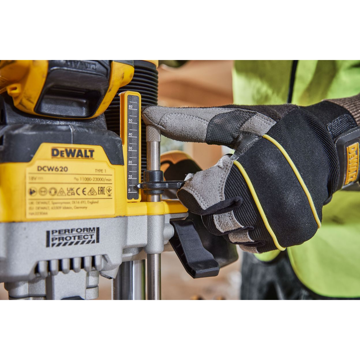 Аккумуляторный фрезер DEWALT DCW620NT, 18 В, 23000 об/мин, без АКБ и ЗУ, в кейсе TSTAK (DCW620NT-XJ)