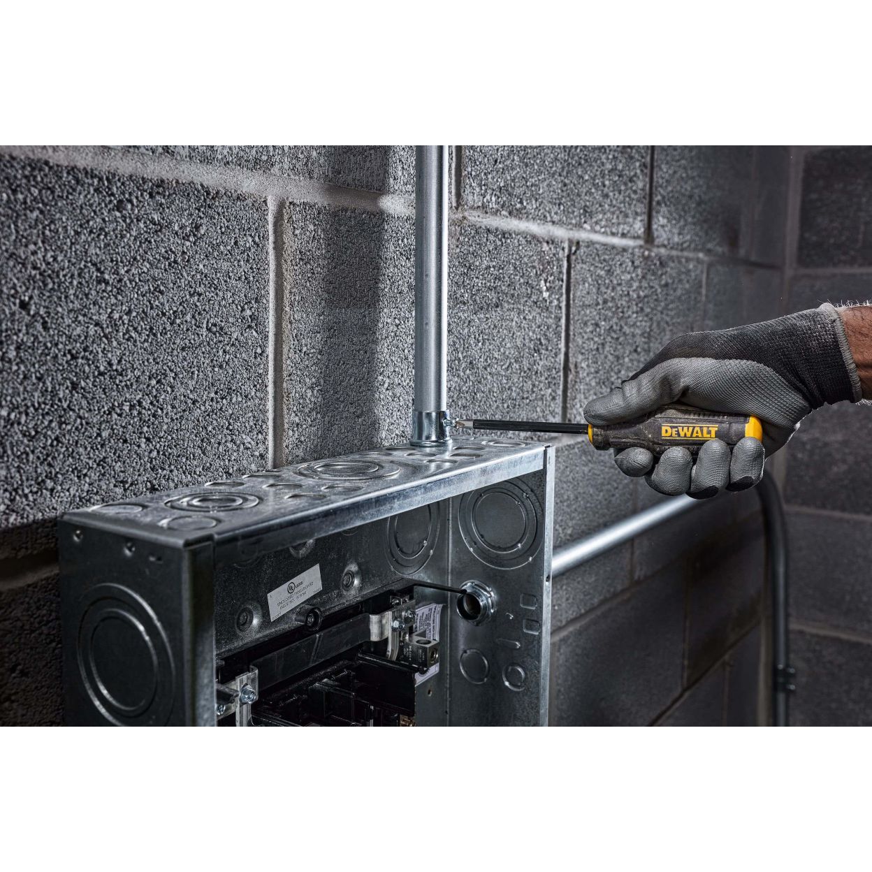 Набор отверток DEWALT TOUGHSERIES DWHT65102-0, PH/PZ/SL, 8 шт.