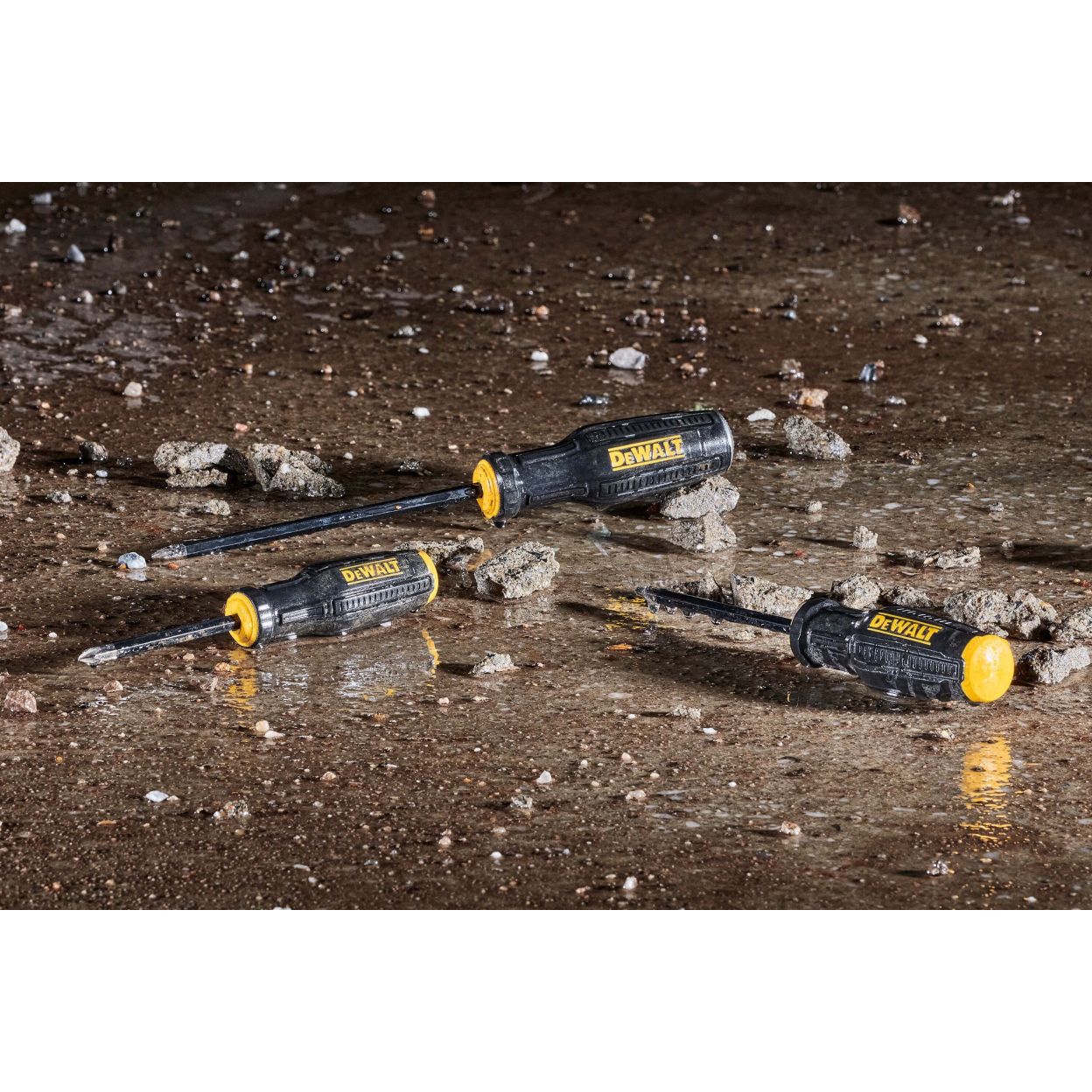 Набор отверток DEWALT TOUGHSERIES DWHT65102-0, PH/PZ/SL, 8 шт.