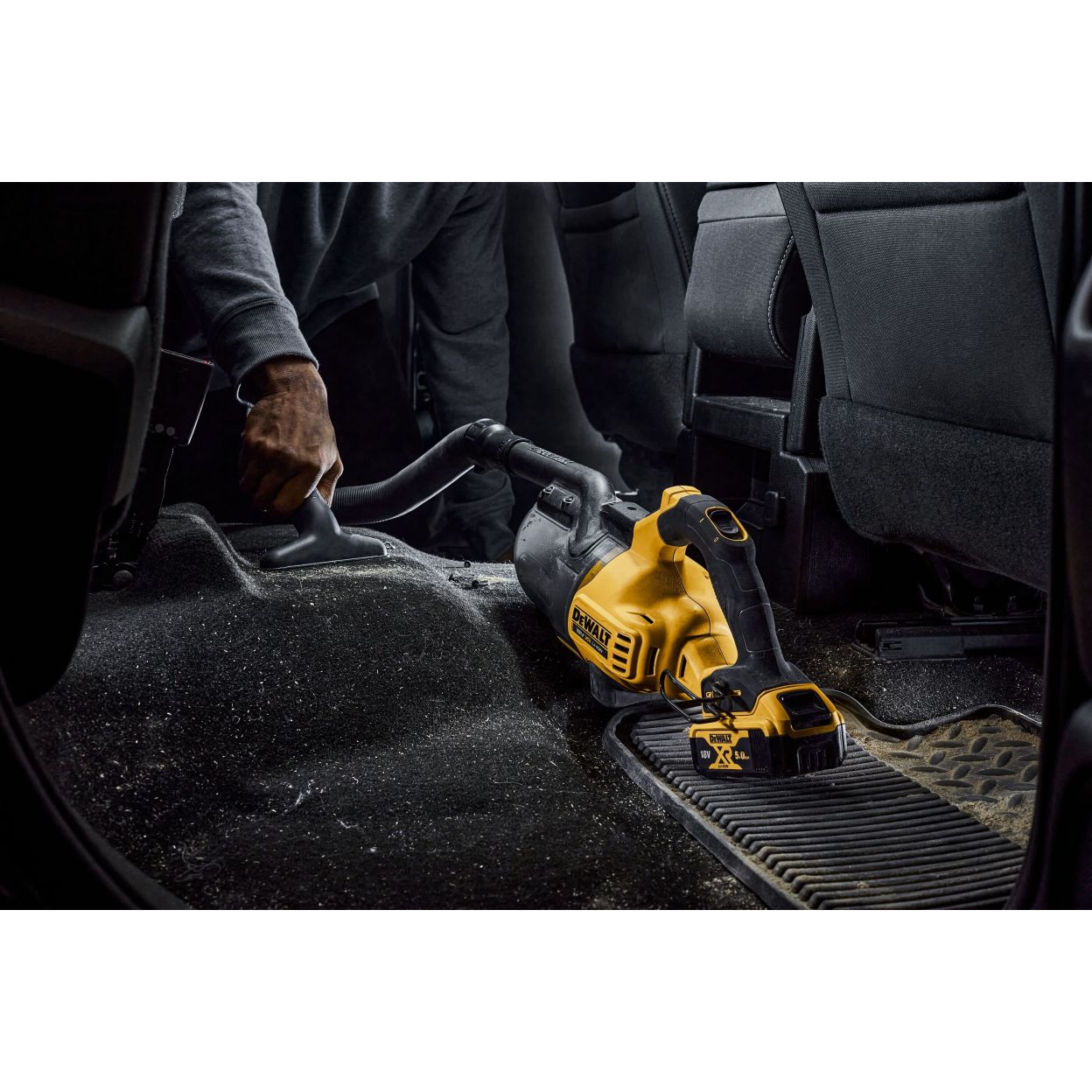Аккумуляторный пылесос DEWALT DCV501LN, 18 В, 0.75 л, без АКБ и ЗУ, в сумке (DCV501LN-XJ)