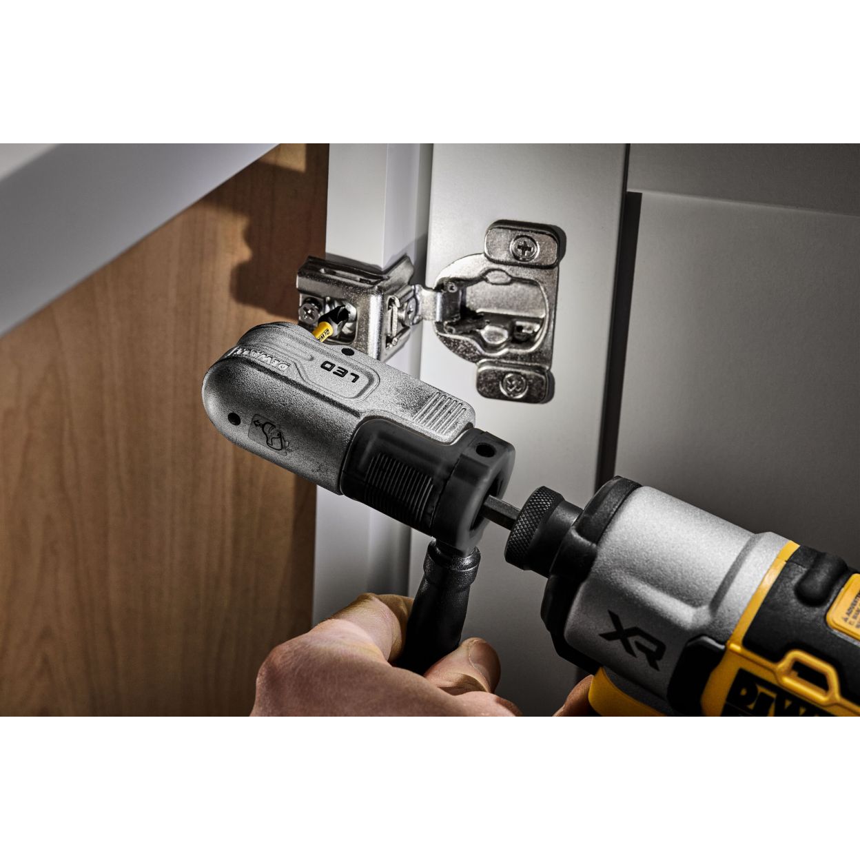 Ударная угловая насадка DEWALT DTLRA, с подсветкой, HEX 1/4" (DTLRA-QZ)