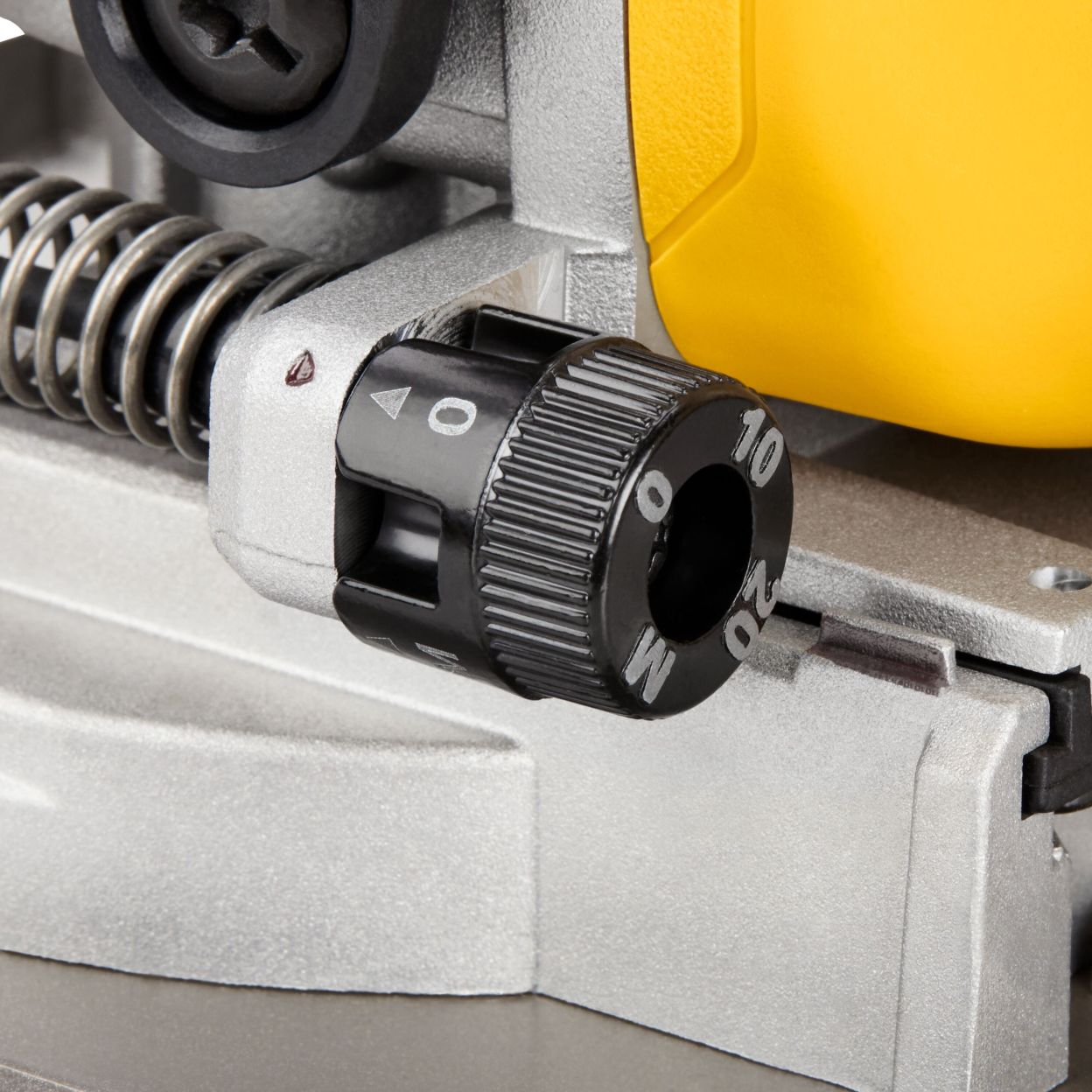 Аккумуляторный ламельный фрезер DEWALT DCW682P2, 18 В, 8000 об/мин, с 2 АКБ 5 Ач и ЗУ, в кейсе TSTAK (DCW682P2-QW)