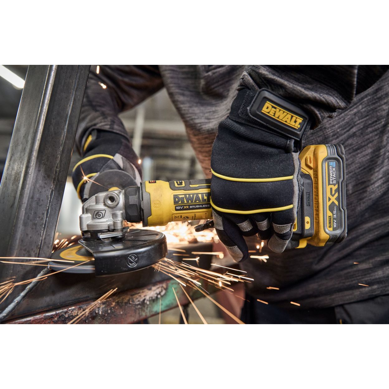 Аккумуляторная угловая шлифмашина DEWALT DCG404N, 18 В, 125 мм, 11000 об/мин, без АКБ и ЗУ (DCG404N-XJ)