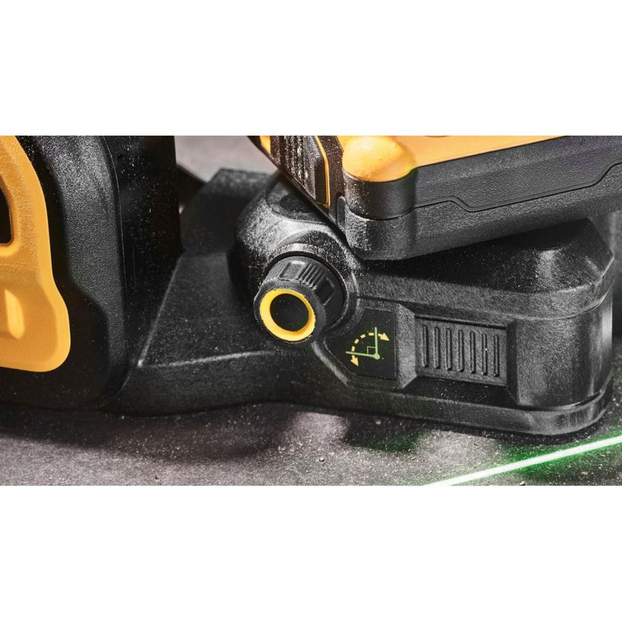 Лазерный уровень DEWALT DCE089NG18 (DCE089NG18-XJ)