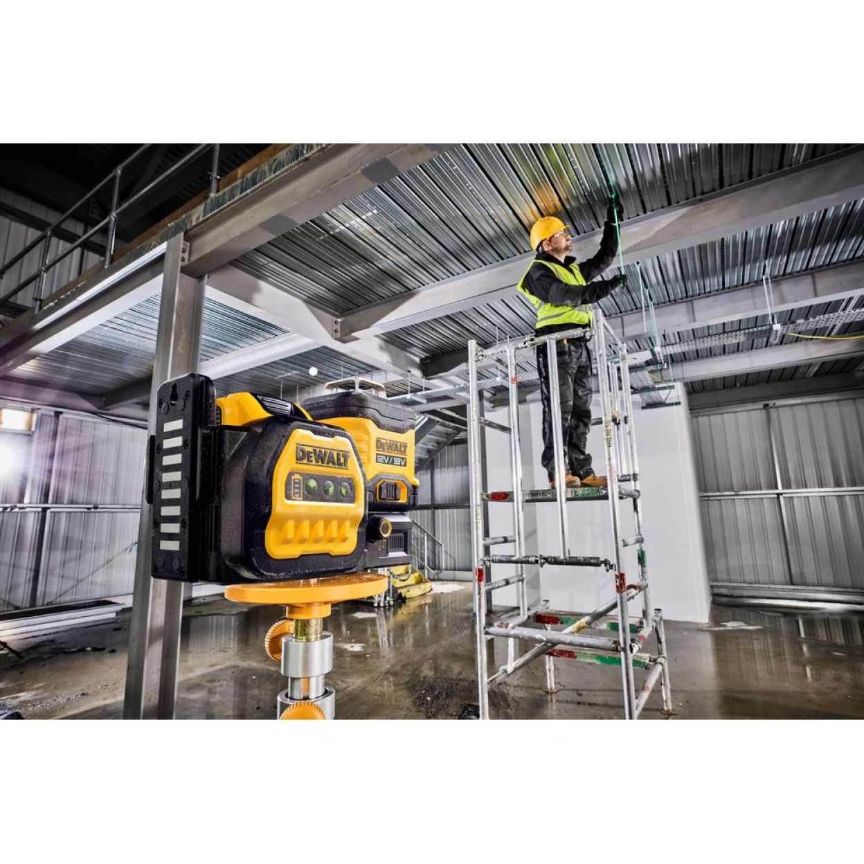 Лазерный уровень DEWALT DCE089NG18 (DCE089NG18-XJ)