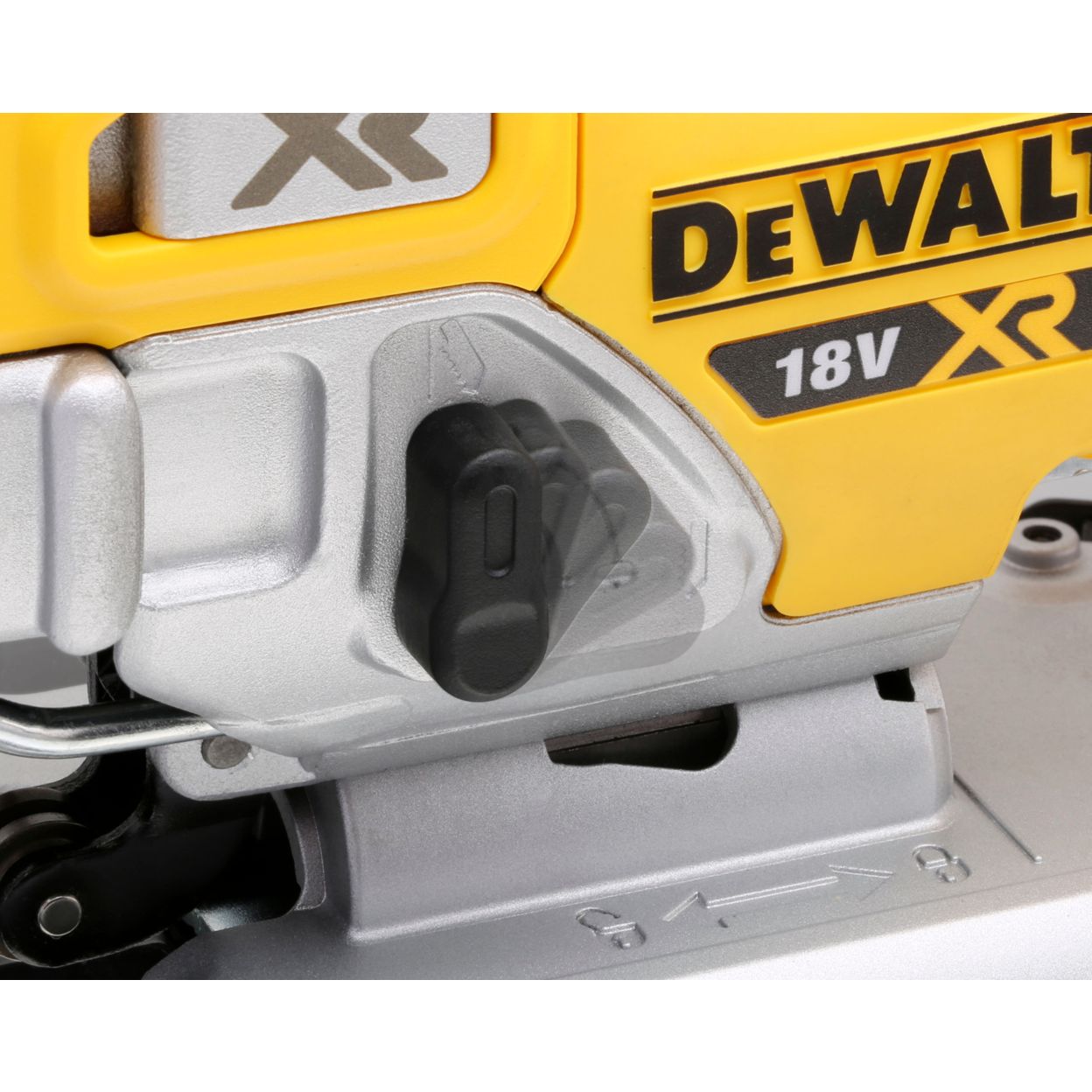 Аккумуляторный лобзик DEWALT DCS334N, 18 В, 3200 ход/мин, 26 мм, без АКБ и ЗУ (DCS334N-XJ)