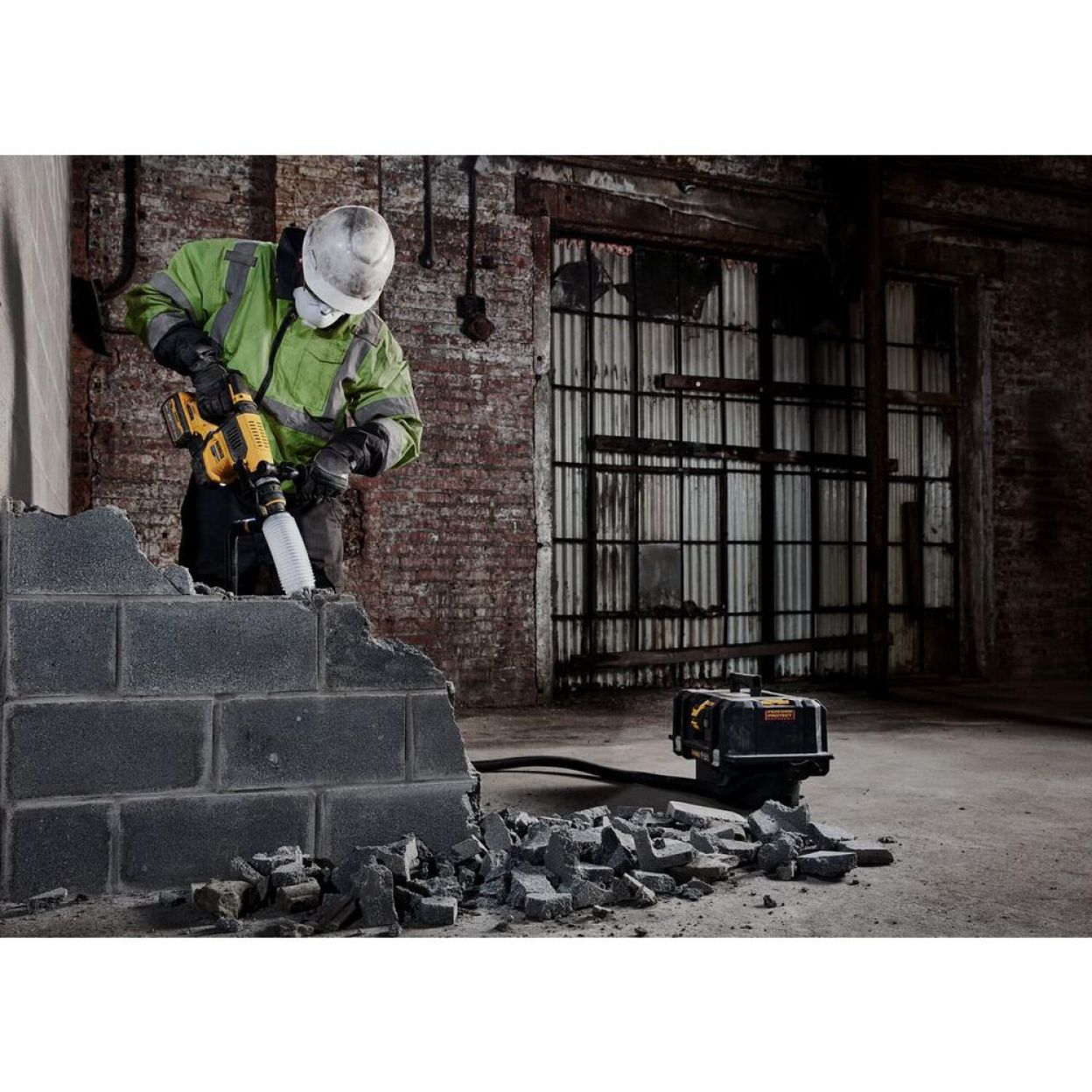 Аккумуляторный трехрежимный перфоратор DEWALT DCH417NT, SDS+, 54, без АКБ и ЗУ