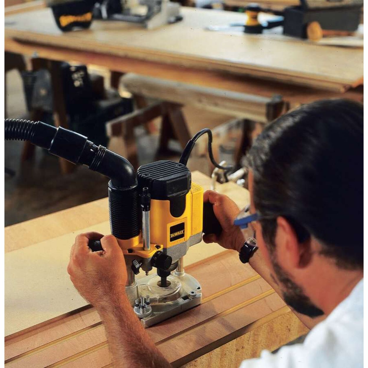 Вертикальный фрезер DEWALT DW621, 1100 Вт, 24000 об/мин, 55 мм (DW621-QS)