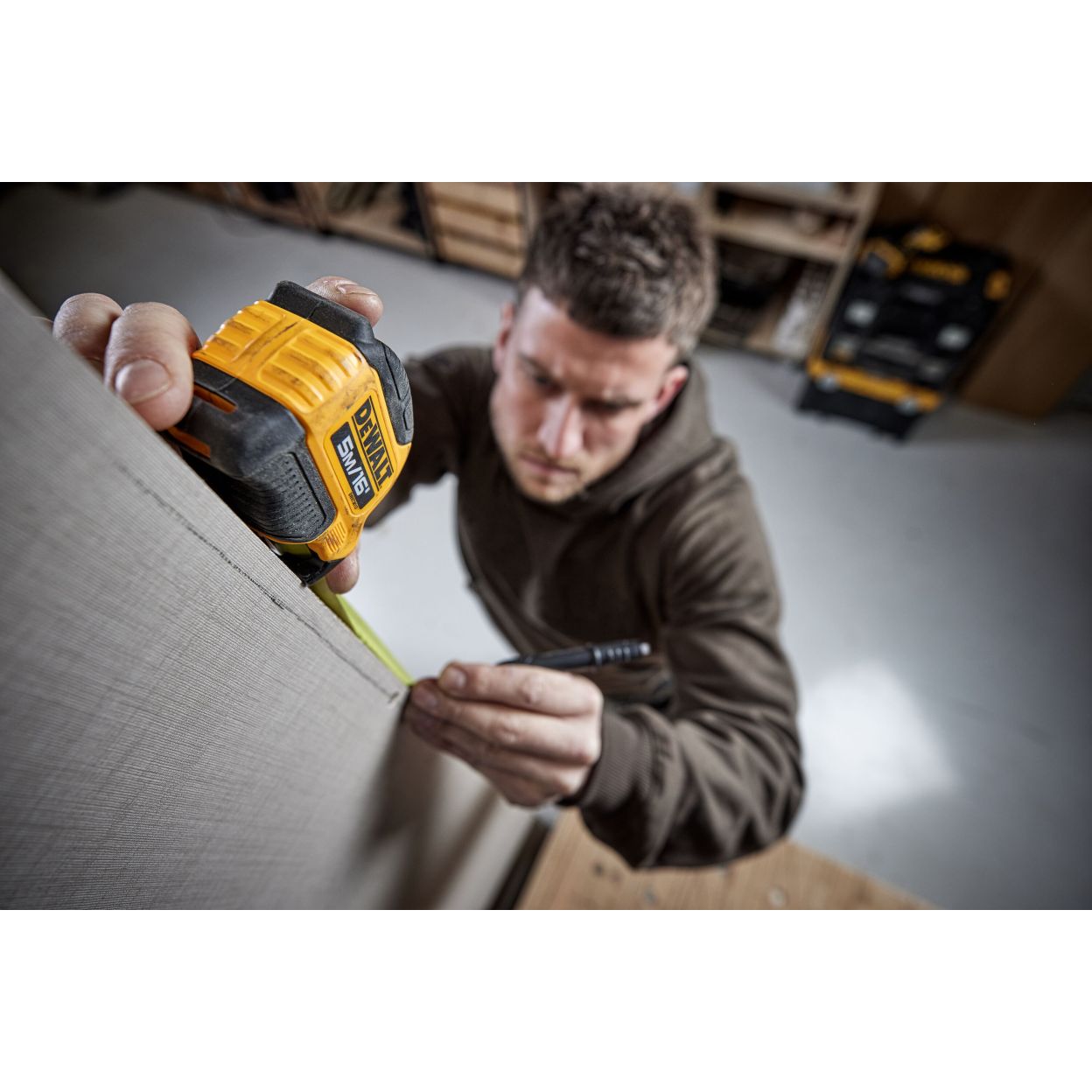 Рулетка DEWALT DWHT38113-5, 5 м