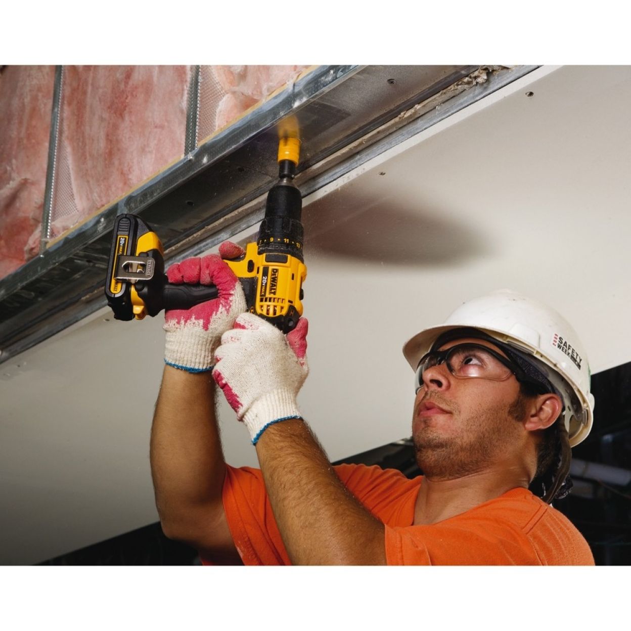 Аккумуляторная безударная дрель-шуруповерт DEWALT DCD780C2, 18 В, XR