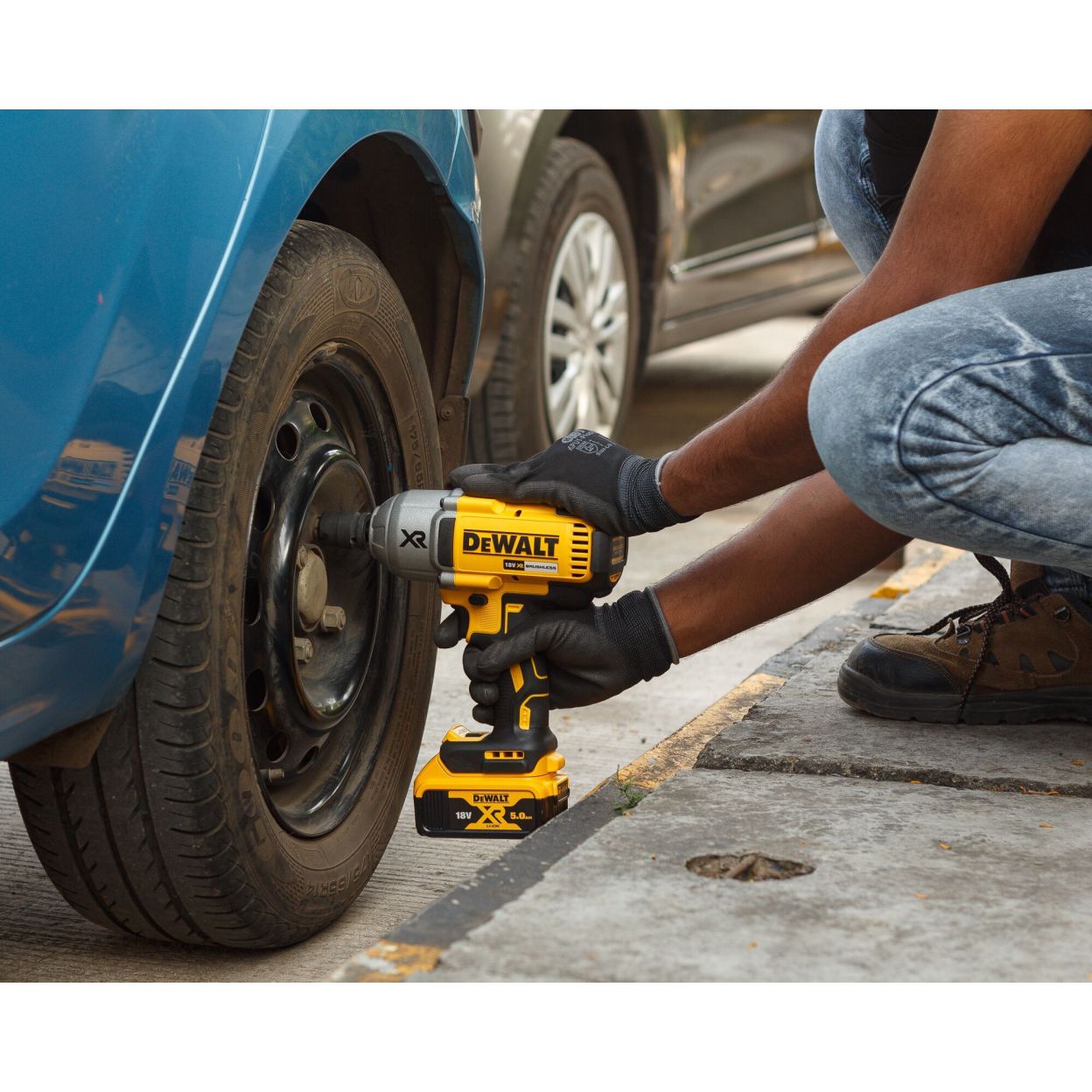 Аккумуляторный гайковерт DEWALT DCF899HNT, 18 В, 950 Нм, 2400 уд/мин, без АКБ и ЗУ, в кейсе TSTAK (DCF899HNT-XJ)