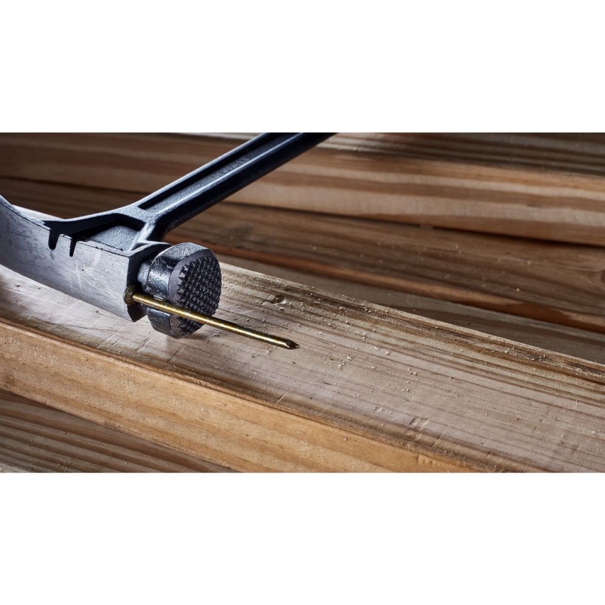 Молоток с прямым заострённым гвоздодёром DEWALT, 624 г (DWHT51005-0)