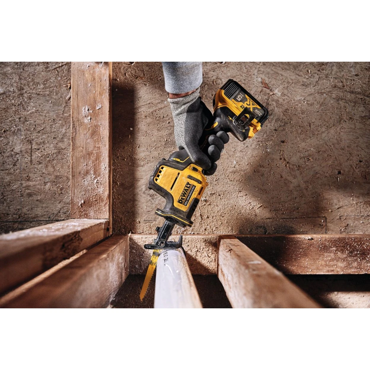 Купить DEWALT DCS369N аккумуляторная сабельная пила, 18 В, 2800