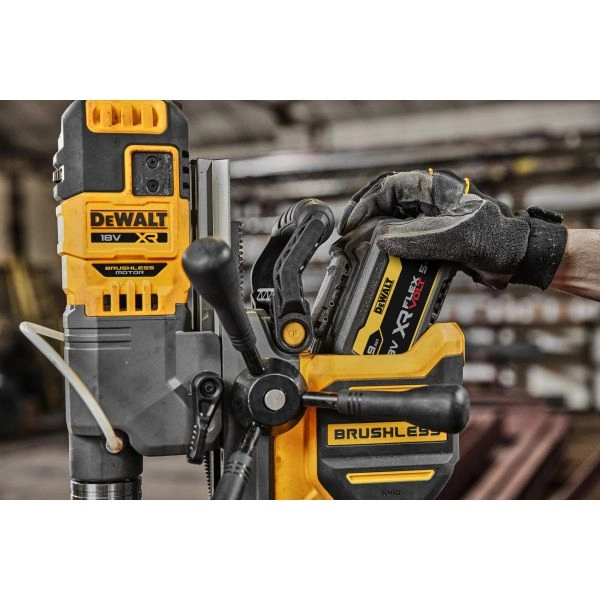 DEWALT DCB547G FLEXVOLT Li Ion 18 54 9 3 547 DeWALT