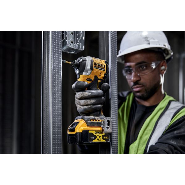 Купить DEWALT DCF850NT аккумуляторный шуруповерт, 18 В, 206 Нм, 3800 уд ...