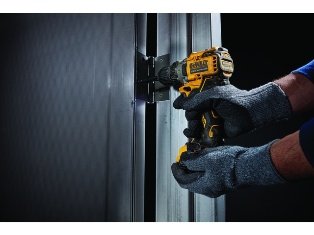 Аккумуляторная безударная бесщеточная дрель-шуруповерт DEWALT DCD701N, 10.8 (12) В без АКБ и ЗУ