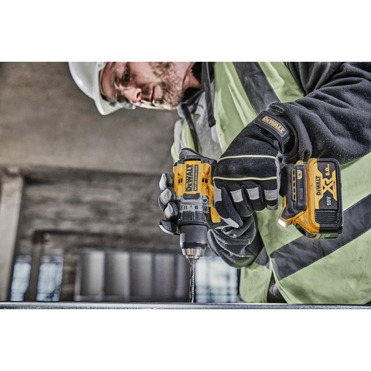 Аккумуляторная безударная бесщеточная дрель-шуруповерт DEWALT DCD800P2T, 18 В